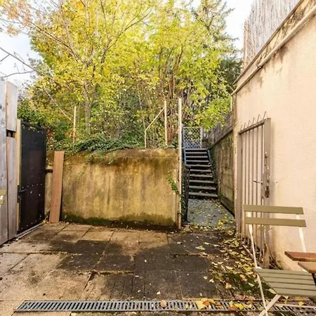 Joli T1 Avec Terrasse Proche Des Thermes Apartment